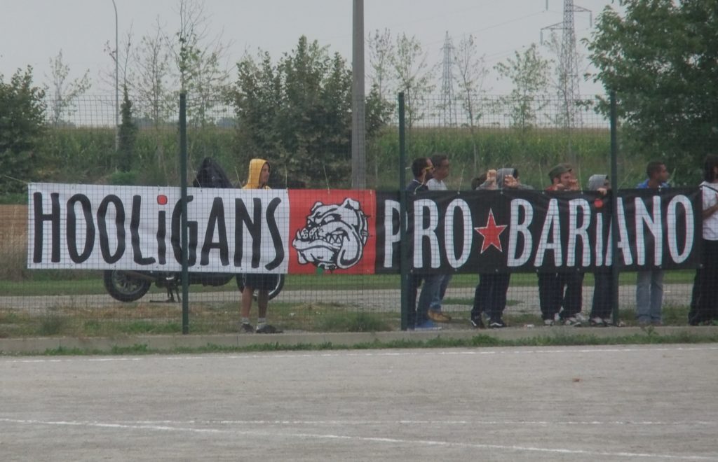 La foto del giorno: gli Hooligans della Pro Bariano