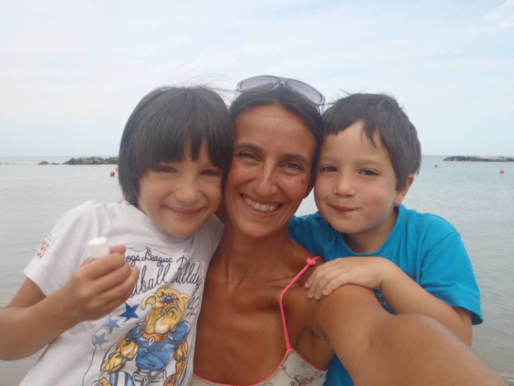 Vinicio alla scuola calcio. Il turno della mamma: “Sognavo il nuovo Nurejev, avrò un altro Balotelli (il primo è mio marito…)”