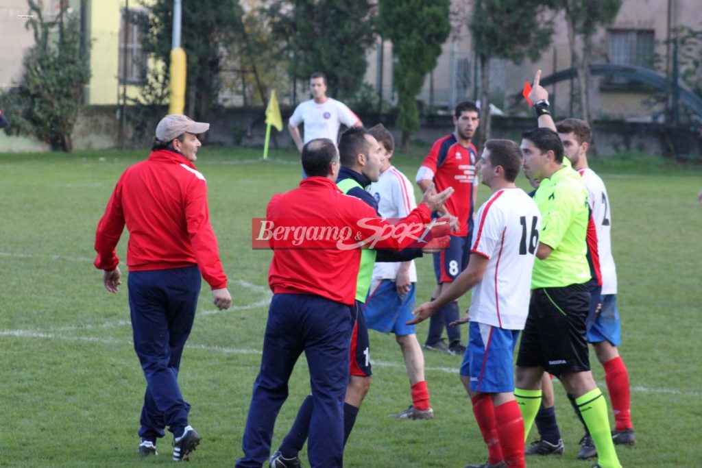 Terza: risultati, classifiche, prossimi turni e classifica marcatori. Su Bg & Sport in edicola domani tutti gli approfondimenti sulla categoria