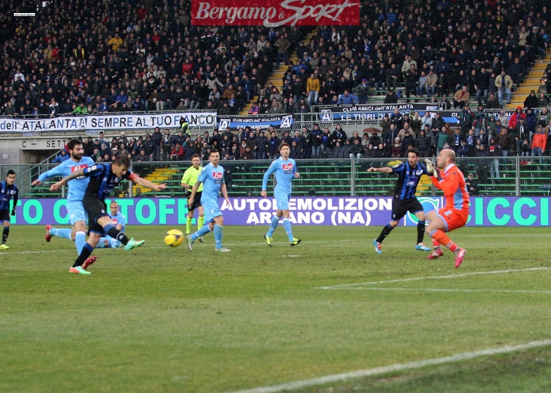 Chi serve alla Dea per arrivare in Europa? Losapio del Corsera: “Britos o Fernandez, Silvestre, Zappacosta, Bernardeschi, Giovinco o Berardi”