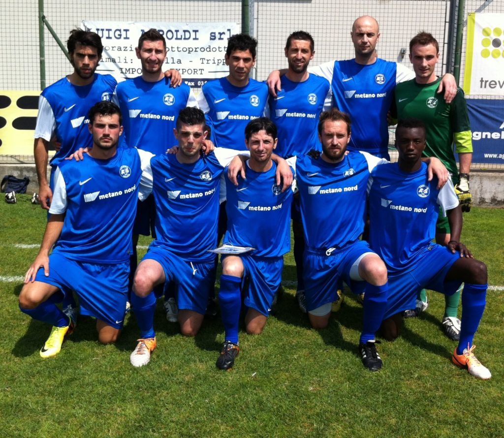 Il sogno è realtà: Conti-gol e il Caprino è in Eccellenza. Applausi a mister, rosa, presidente e dirigenti