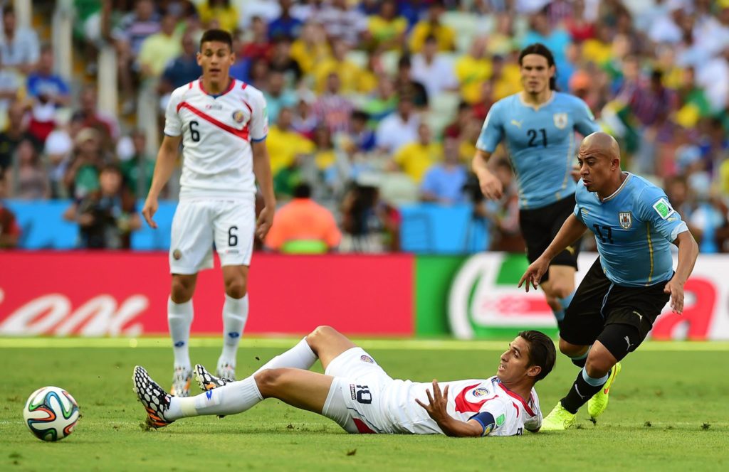 Costa ricchissima, Uruguay al tappeto