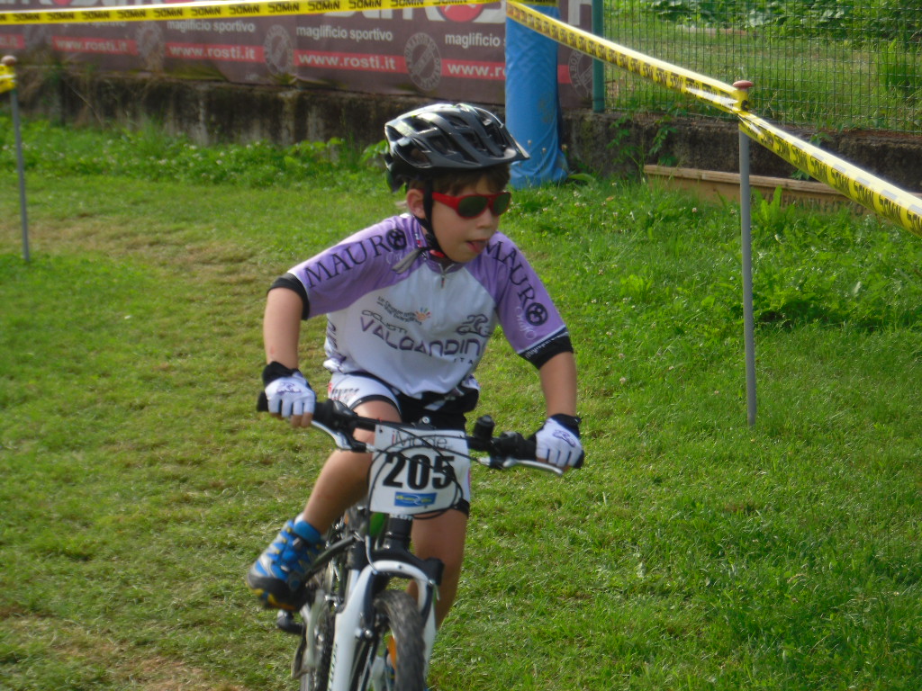 Tantissimo ciclismo, un sacco di tornei seguiti e poi due pagine sul gran finale di Vota la Miss di Bergamo & Sport. Appuntamento in edicola
