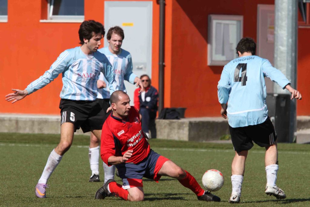 Agnelli Olimpia: la nuova vita dell’immenso Omario Valenti. Da bomber a mister della prima squadra. E una splendida carriera raccontata a Bg & Sport