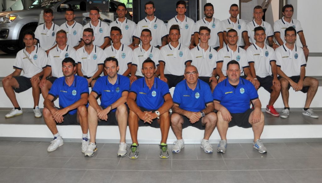 Numero imperdibile domani in edicola. Le presentazioni di Ciserano, Aurora Seriate, Caravaggio, MapelloBonate, Pontisola, Grumellese, AlbinoGandino, Gavarnese, Pagazzanese, Brembillese, Prezzatese, Gorle, Fiorente Azzano, Cene, Capriate, Falco Albino, Chiuduno, Grassobbio, Presezzo, Chignolo, Suisio, Virescit e United Urgnano