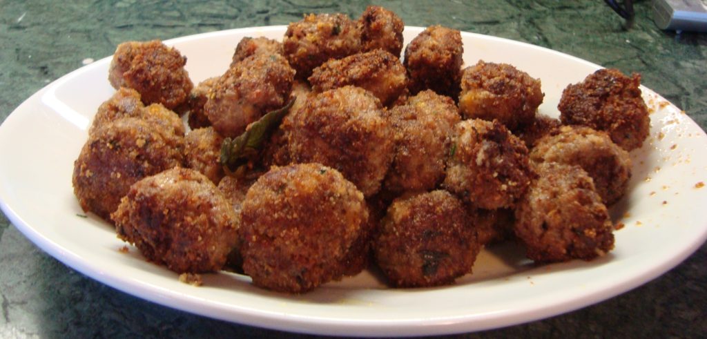 Contro i vegetariani che vanno in vacanza portandosi lo zampirone. E dalla parte dei fagiolini trucidati nel mio forno