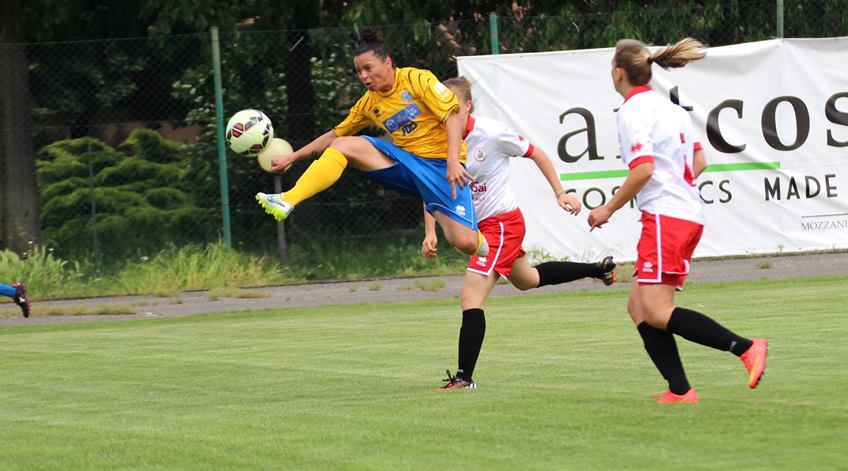 Bis di Giacinti, sigillo di Giugliano: il Mozzanica torna da Bari con tre punti