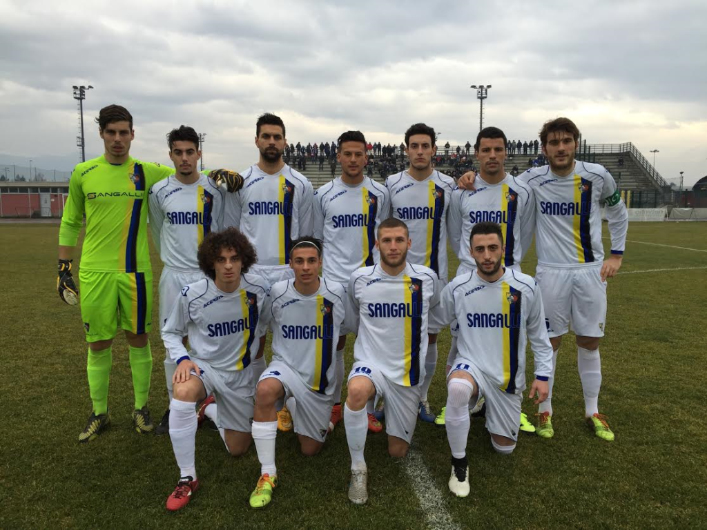 Al MapelloBonate il derbissimo dell’Isola. Il Ponte chiude in otto. Due pagine sul giornale di lunedì