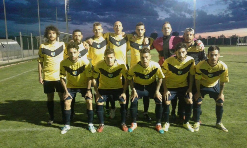 Mozzanichese, gioia e lacrime. Promozione in Seconda pensando a Daniele, Alessio e Alessandro