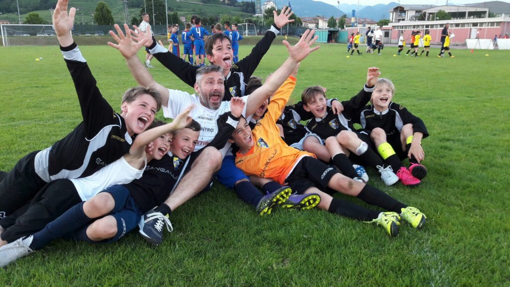 MapelloBonate. Il ringraziamento ai genitori di mister Trocchia, persona rara nel nostro calcio