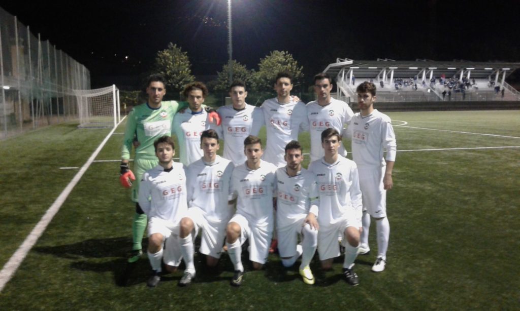 AlbinoGandino bello da stropicciarsi, Caprino colpito e affondato