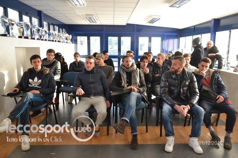 I giocatori: “Non scendiamo più in campo”. Lecco vicino al capolinea