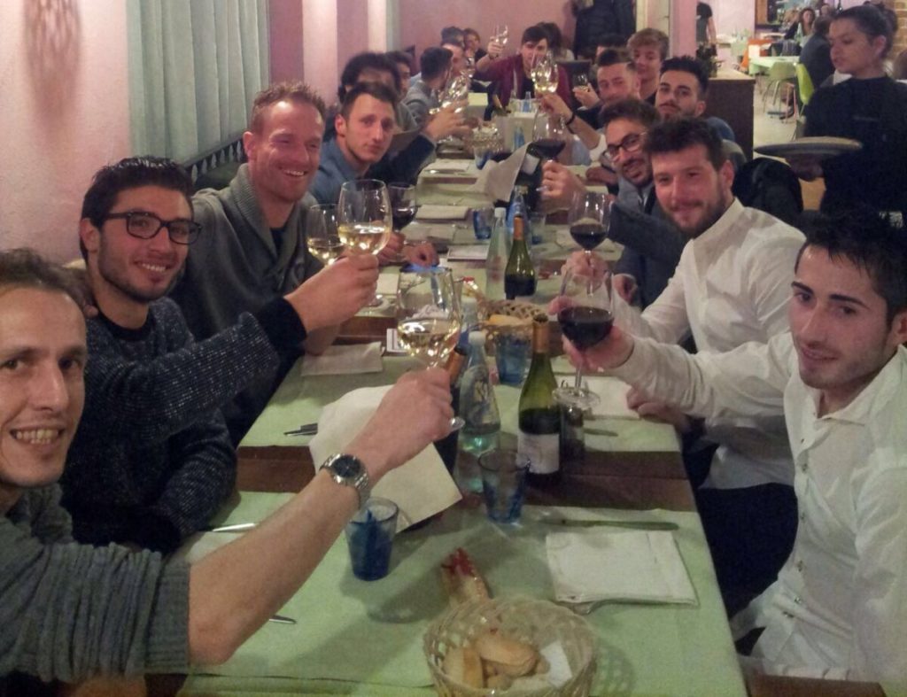 Locate, festa natalizia dallo chef Costantino. E due colpacci di mercato