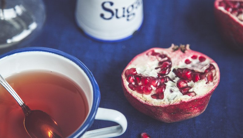 Ciao, sono Matteo, tra un mese compio quarant’anni, da cinque giorni non tocco alcol, bevo tisanine al melograno, fumo meno e seguo il pensiero tolteco