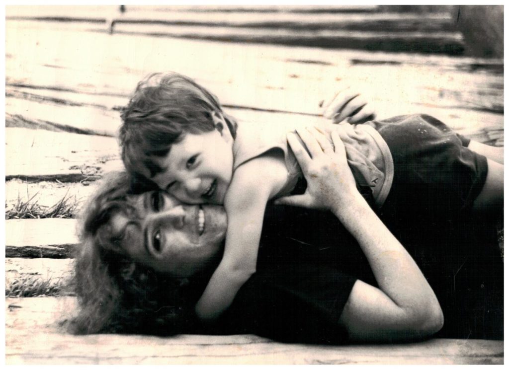 Auguri a Valeria, mia mamma, perfetta madre imperfetta a cui devo tutto, la vita