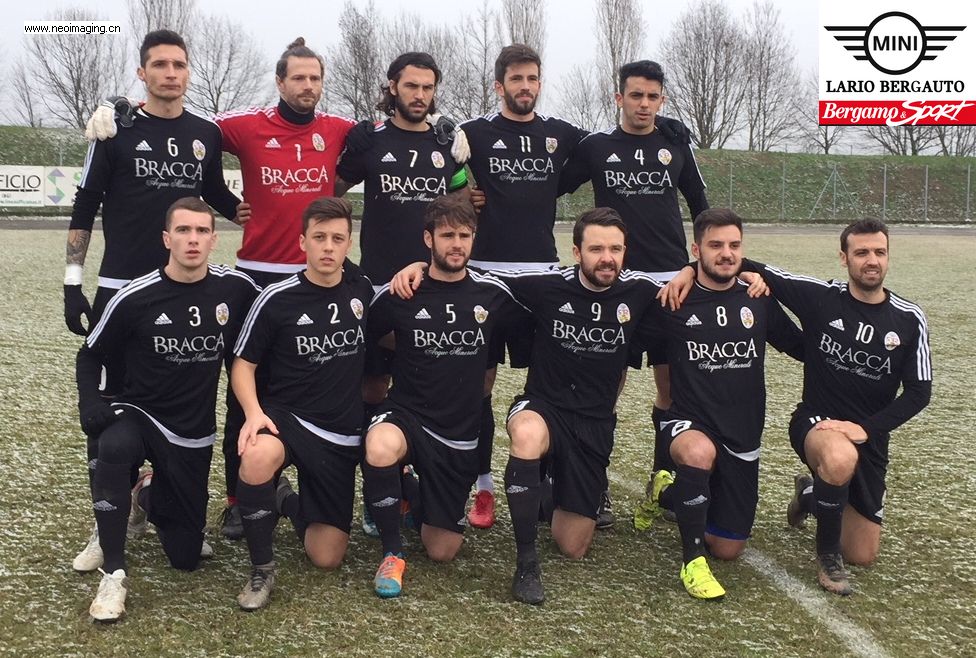 Altro tris del Villa. Segnano i due Ferrè e Valli, giallorossi al secondo posto