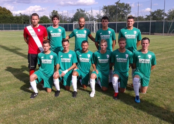 Coppa Italia di Promozione, girone 23. Pari a reti inviolate per lo storico debutto dell’Atletico Chiuduno nella nuova categoria. Lunedì 3 settembre torna il Bg & Sport in edicola!