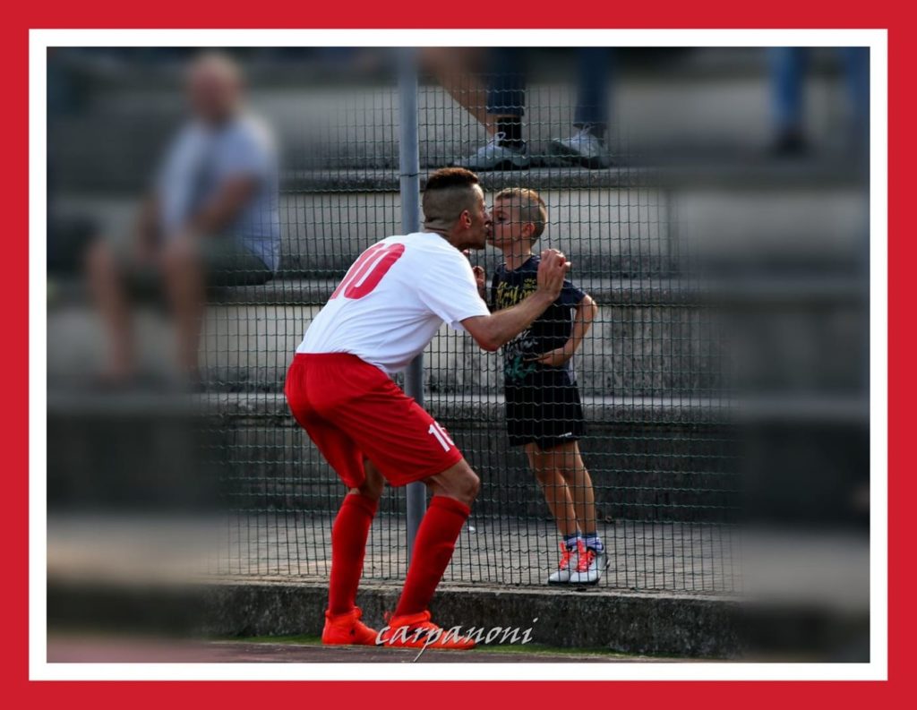 Prima. Qui Pagazzanese: Samuele Zanichelli, sorridente genio del nostro pallone che a quarant’anni fa ancora la differenza