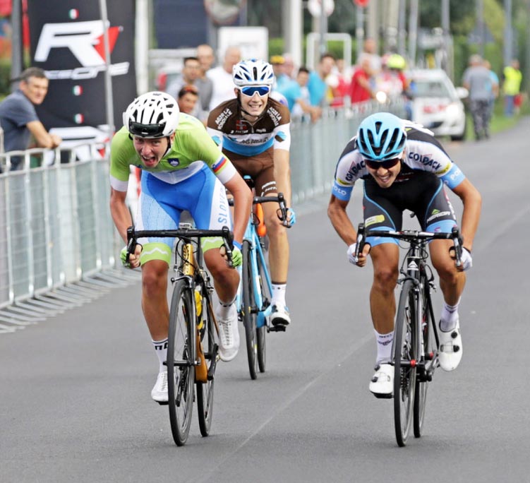 Trofeo Bianchin: Andrea Bagioli (Team Colpack) battuto al fotofinish da Tadej Pogacar