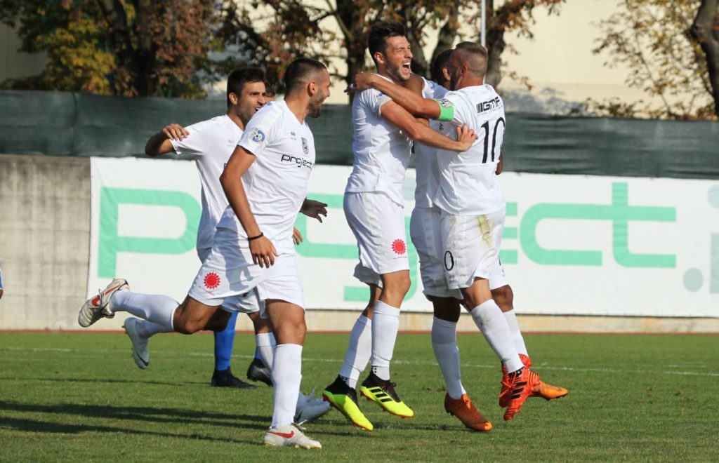 Serie D. Virtus Bergamo alla grande grazie a due giovani d’oro, Colleoni e Monni, e a un campione come Espinal