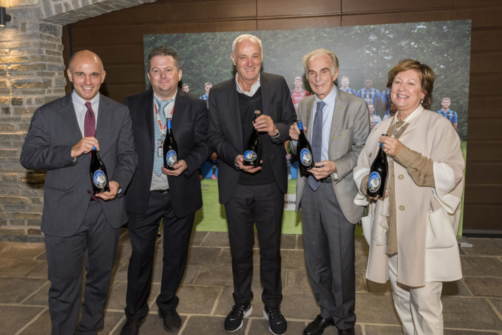 Caminella e Atalanta hanno dato il via ufficiale al sodalizio tra le due aziende, entrambe simbolo dell’identità bergamasca: il calcio d’inizio di un legame vincente