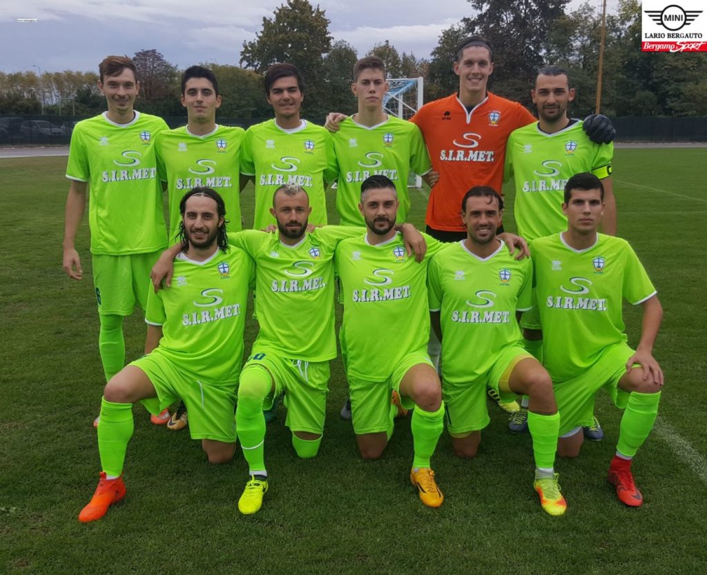 Il moviolone in Eccellenza. Sirmet-Brusa: Fantoni prende prima la palla o la gamba di bomber Ferrari? Resta il dubbio… (col video del successivo rigore)