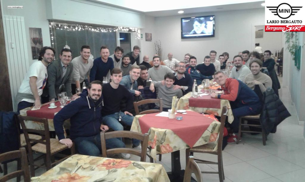 “Spegneremo il sorrisetto di chi vorrebbe vederci già retrocessi”. Buon Natale Oratorio Stezzano!