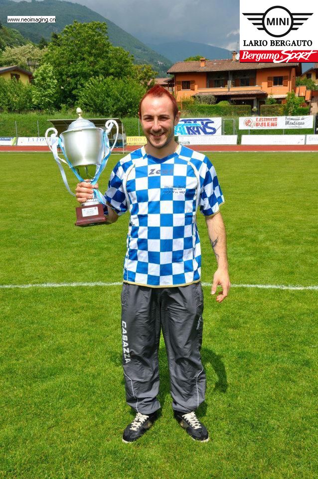 Prima, qui Atletico Sarnico. Godiamoci l’immenso talento di Matteo Sora, arrivato domenica a 250 gol nei dilettanti