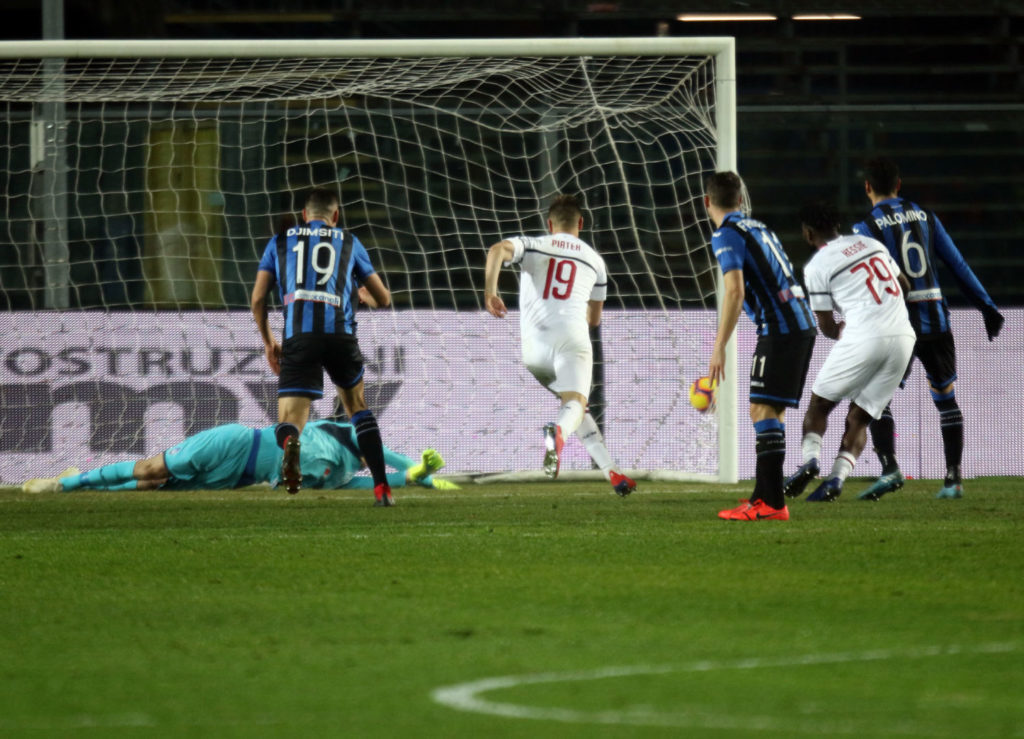 Le pagelle rossonere: cecchino Piatek, si sblocca Calhanoglu