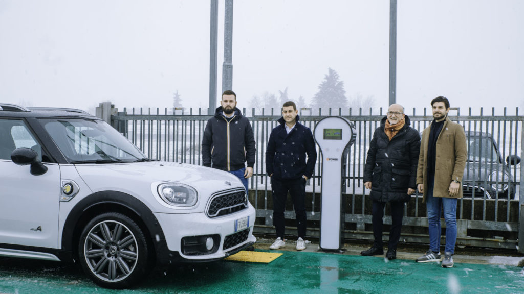 FATTI ELETTRIZZARE DA MINI LARIO BERGAUTO ALL’EGO CLUB DI MISANO
