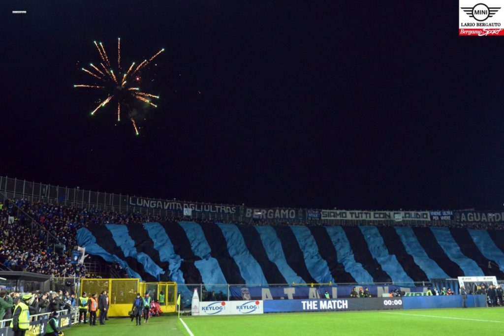 Tristissimo nella sera di Atalanta-Juve, ritrovarsi d’improvviso come a una festa. Grazie ai nerazzurri (di cui una bimba dalla gonna a quadri e il suo papà)