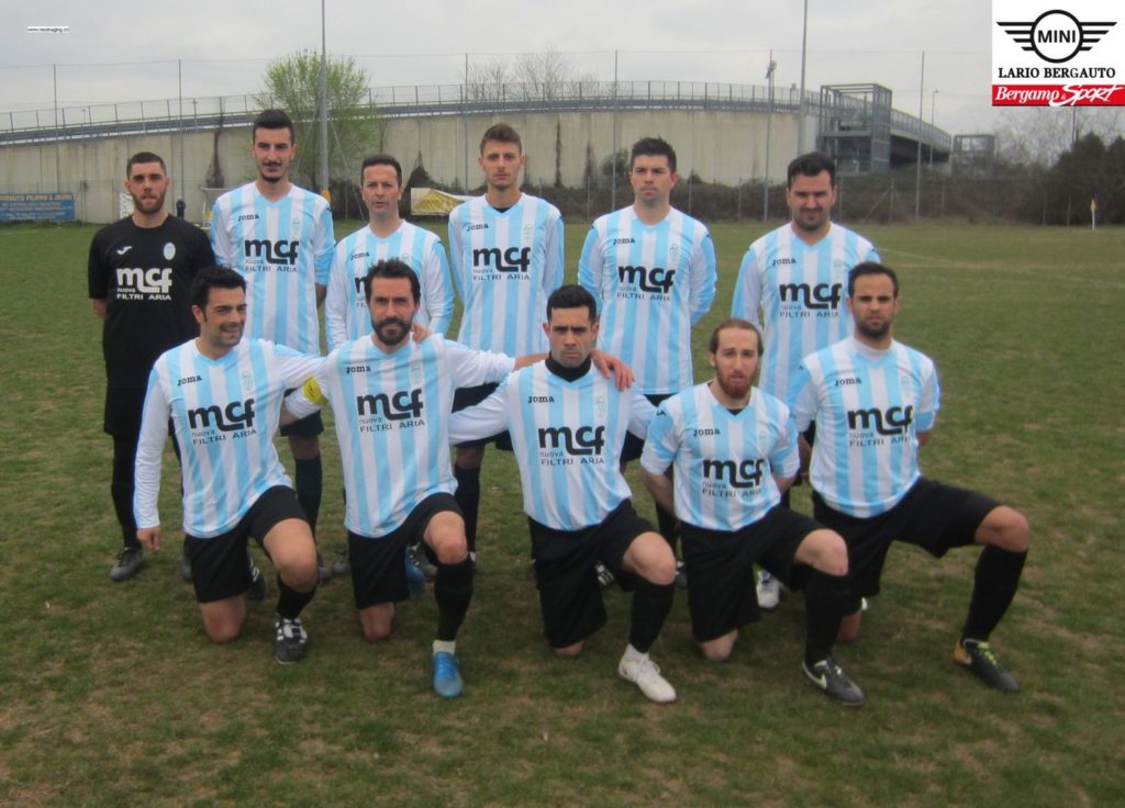 Terza E. Lo straripante Filago neopromosso in Seconda. Il calcio quando è pane e salame, ma salame di altissima qualità. Sipario alzato su tutti i protagonisti di un’annata trionfale