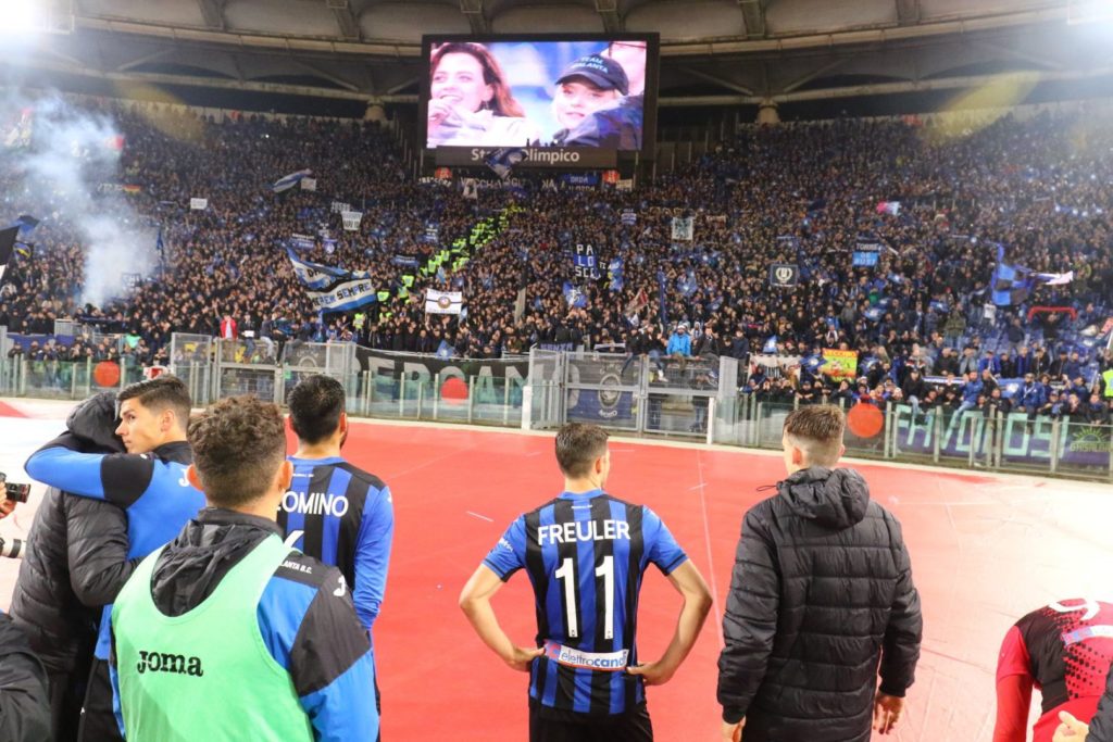 Noi continueremo a sognare. E voi, eroi nerazzurri, resterete nei libri di storia