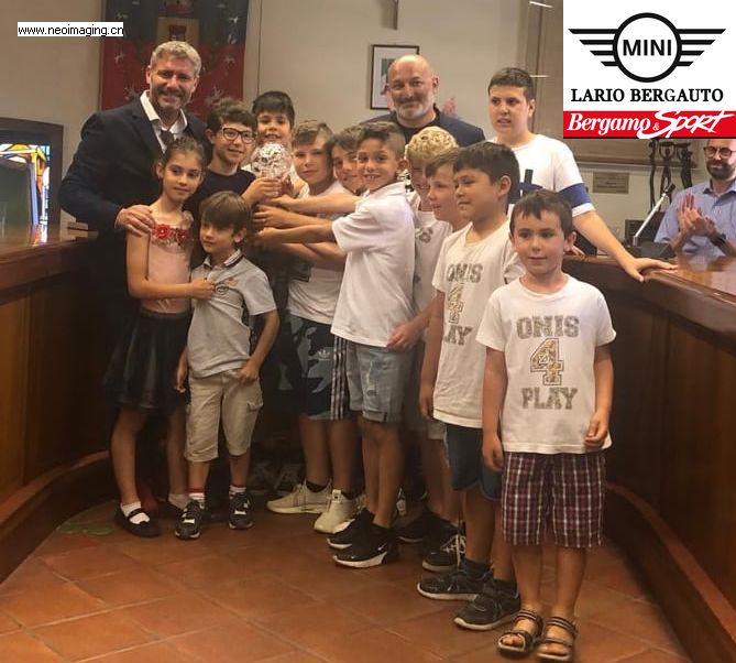 Bg & Sport oggi in edicola. Due giganti come Trocchia e Dell’Orto ospiti del Castel Rozzone, club esempio, da cinquant’anni in prima linea per un calcio pulito