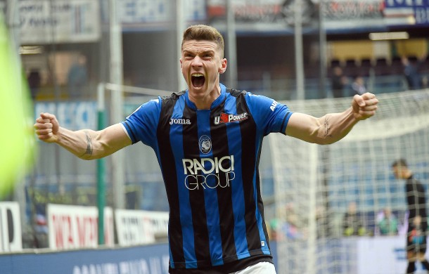 Dallo Schalke ‘proposta indecente’ per Gosens. Un milione di ingaggio per tentare il tedesco