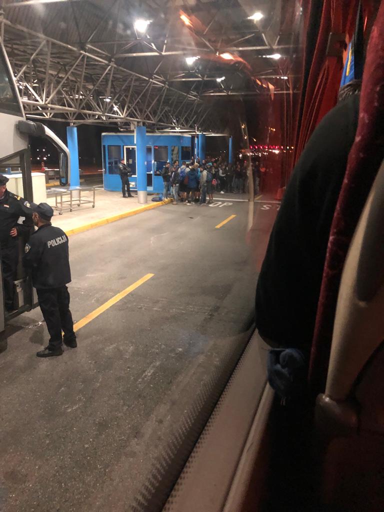 Frontiera, pullman “sbloccati” alle 20.20