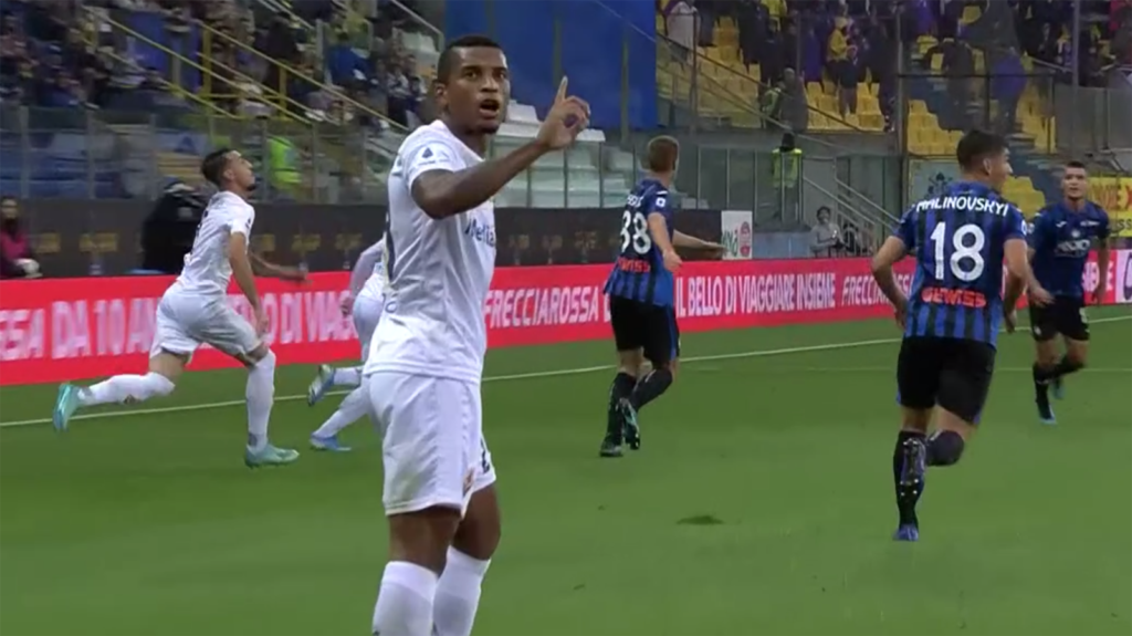 Atalanta multata di 10mila euro per i presunti ululati razzisti a Dalbert