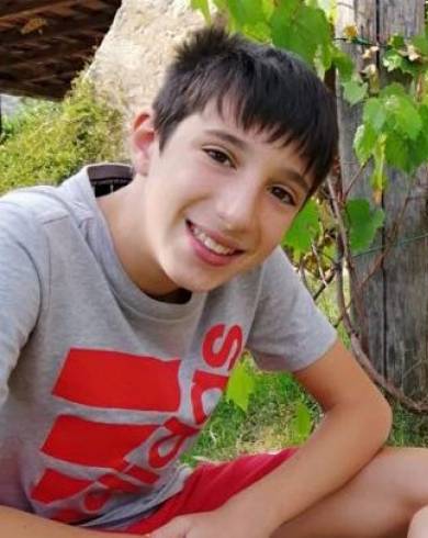 Tanti auguri, figlio mio ormai grande, sperando che queste miei parole non si perdano in un cassetto e servano pure a qualcun’altro