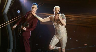 Fiorello sta con Tiziano Ferro, Achille Lauro ce l’ha piccolo (ma se ne frega), Amadeus è un macho maschilista, Diletta è una bellezza nature: quello che ho capito di Sanremo grazie ai post su Facebook