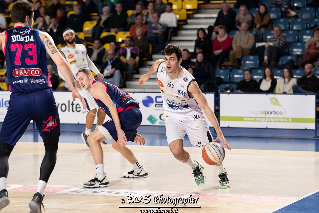 Basket Serie A2, gennaio da protagonista assoluto per Mattia Palumbo della Blu Basket Treviglio