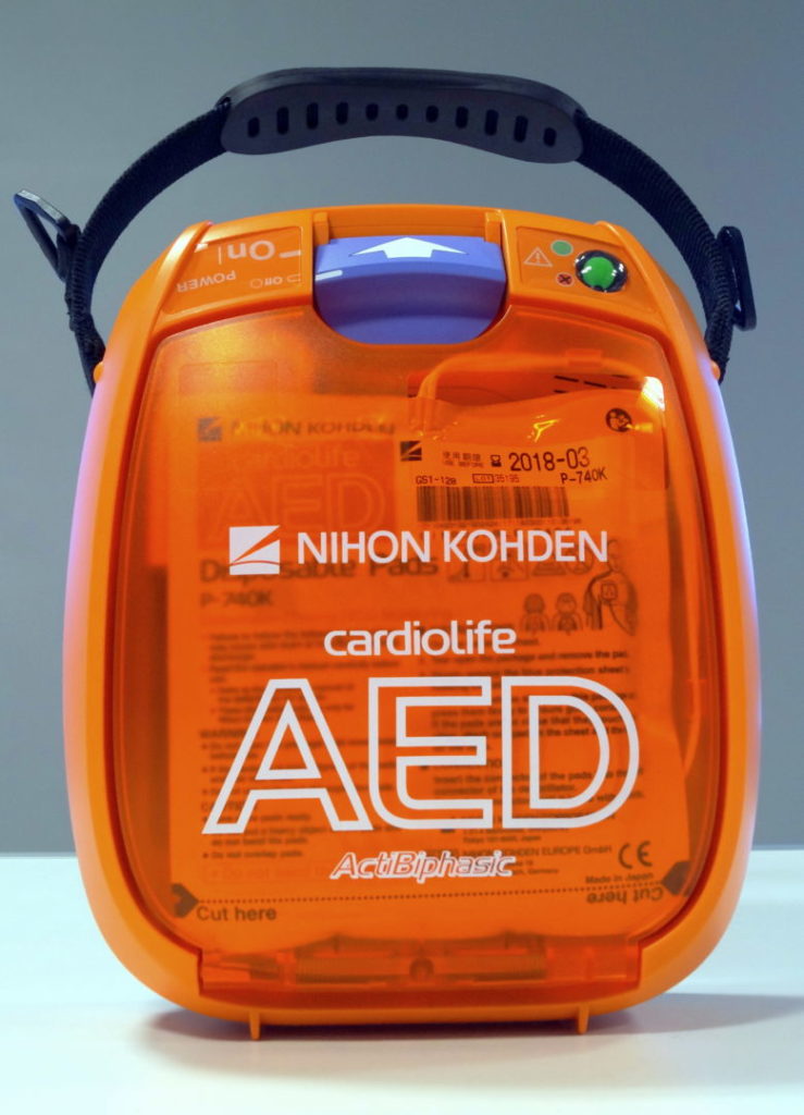 Defibrillatore AED 3100: ideale per le associazioni sportive con atleti di tutte le età