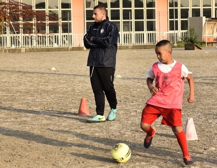 “Io mi alleno a casa!”. La bella iniziativa di mister Artifoni per i nostri piccoli