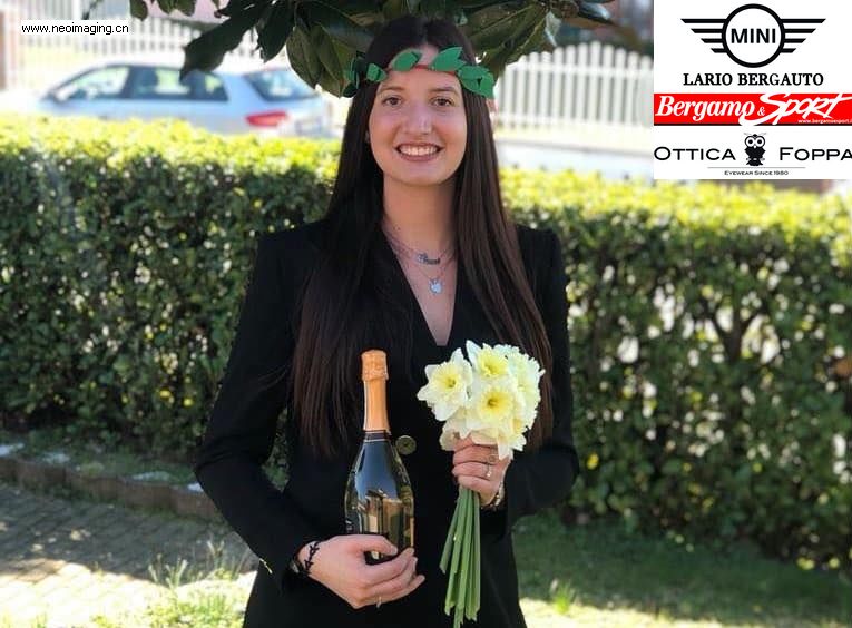 Volley. Bellissima, fortissima e ora pure laureata. Complimenti alla dottoressa Chiara Pinto, stella di Busto Arsizio, tifosissima atalantina