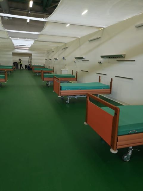 I ventilatori russi dell’ospedale da campo fermi da una settimana dopo gli incendi scoppiati a Mosca e San Pietroburgo