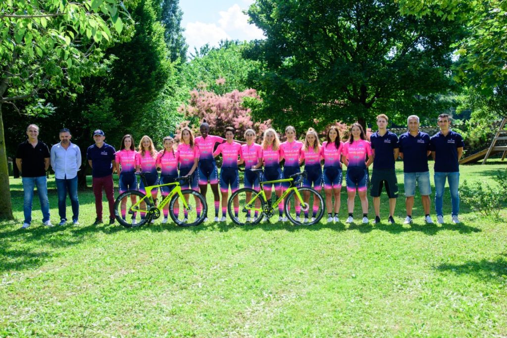 La Valcar-Travel & Service in ritiro in Livigno per prepararsi al rientro alle gare in Spagna