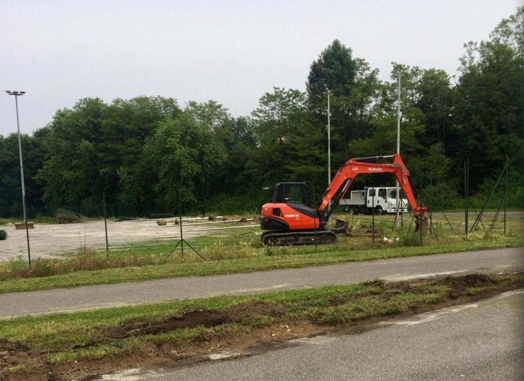 Ad Albano sono iniziati i lavori per il sintetico. Il presidente Diego Avanzato:”un grande salto di qualità per il futuro della società”