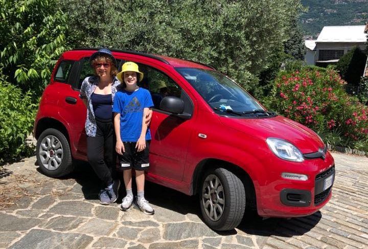 “Questa casa non è un albergo”. Da oggi sono ufficialmente un padre vecchio, per di più rompicoglioni