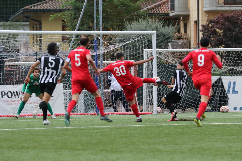 I TOP DELLA DOMENICA – Castelli si avvicina alla doppia cifra e salva il Villa Valle
