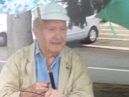 Profumo di dopobarba, di sudore e di metallo, l’odore dolcissimo delle nostre fabbriche. E di mio nonno Cesarino