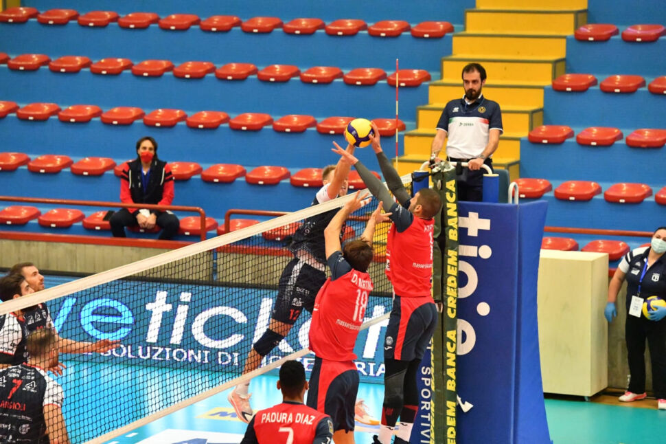 Spettacolo Agnelli Tipiesse, battuta anche la corazzata Taranto